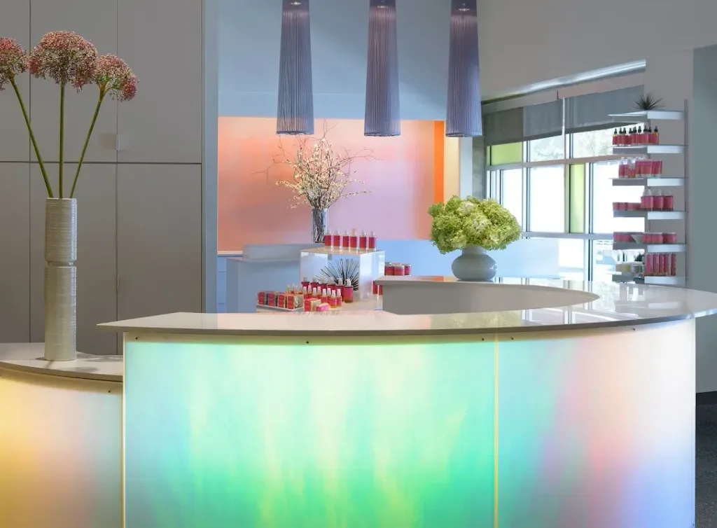 bijin salon & spa — Hair salon in Prairie Village